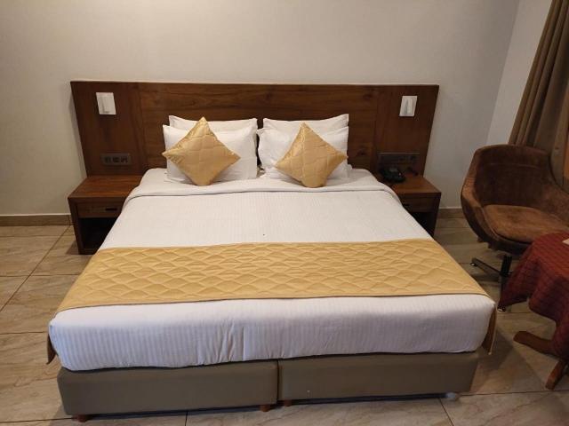 The Hotel Spider Penukonda Ngoại thất bức ảnh
